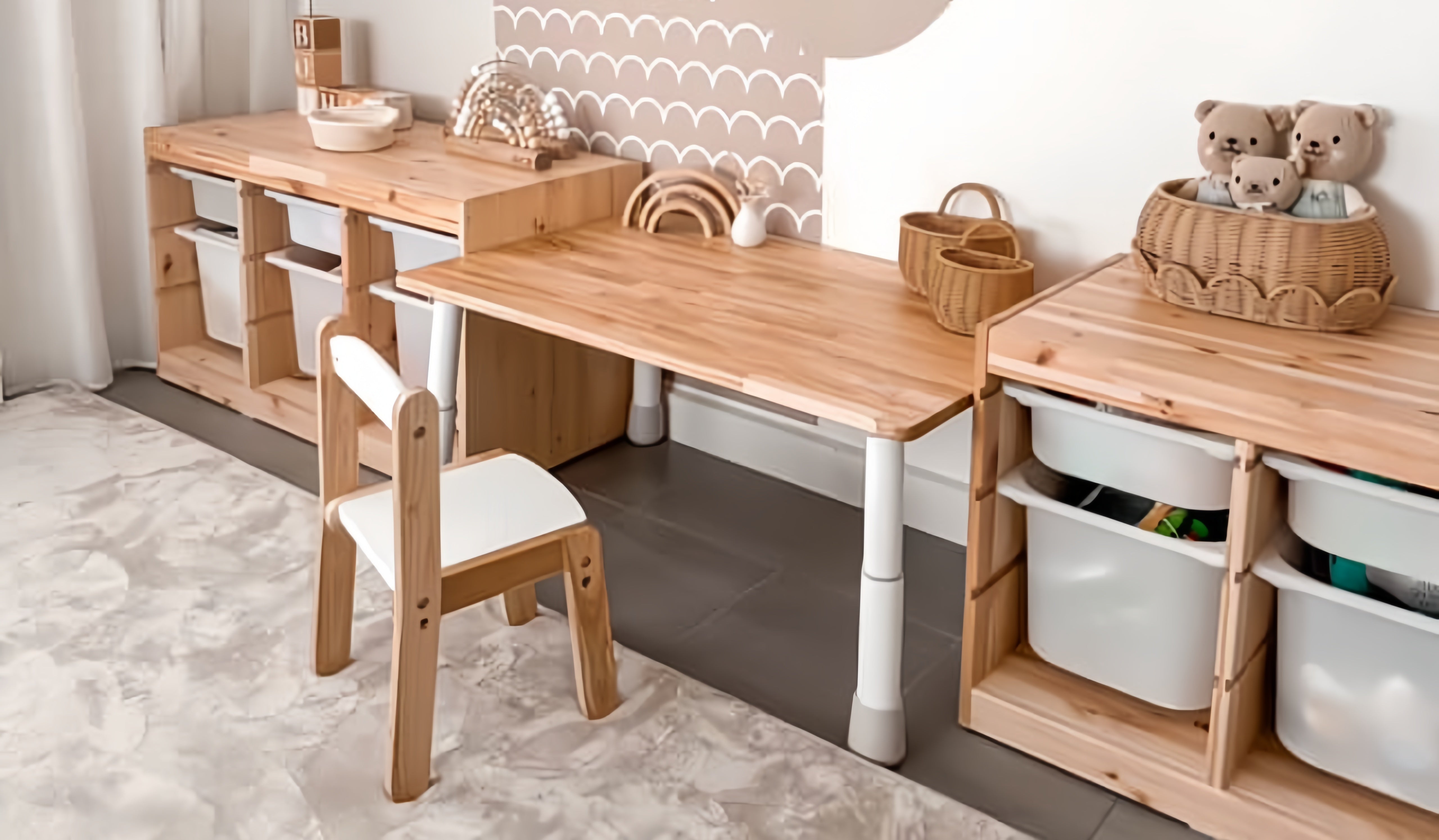 Montessori Kids Height Adjustable Table