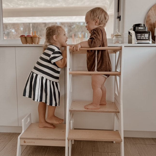 My Duckling JALA Deluxe Adjustable Learning Tower - Flag with Rectangle Handle