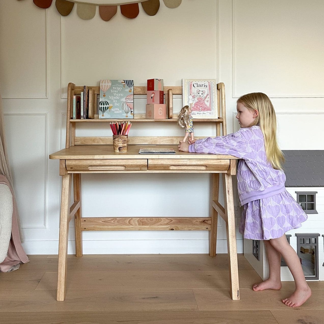 My Duckling Little Scholar: Desk & Shelf Set