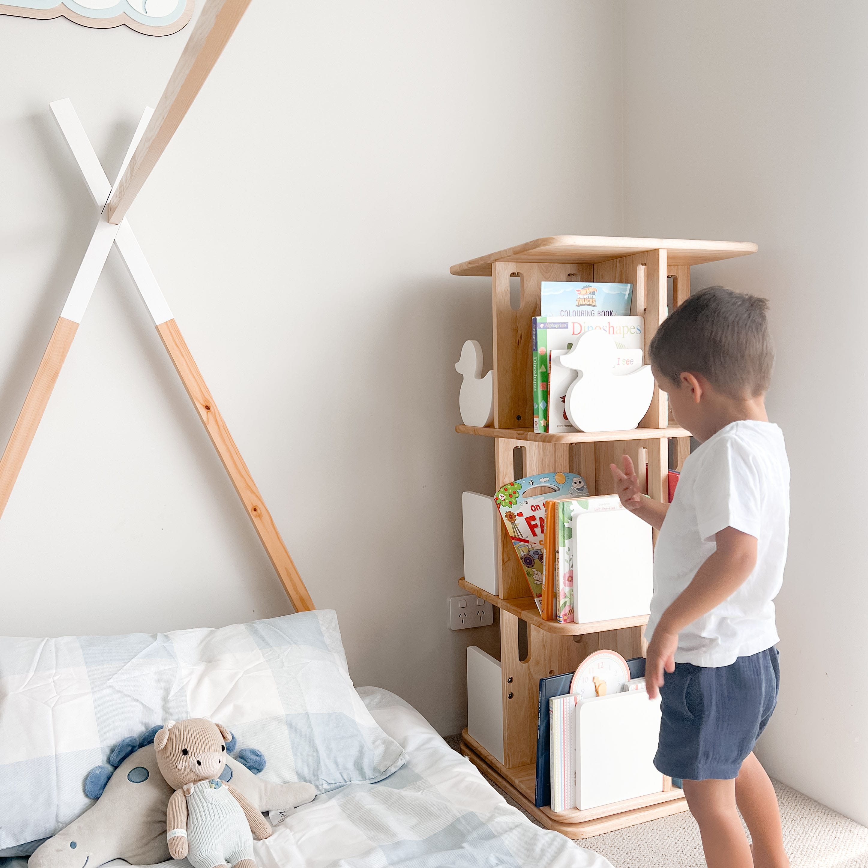 myduckling KOBI Rotating Bookcase