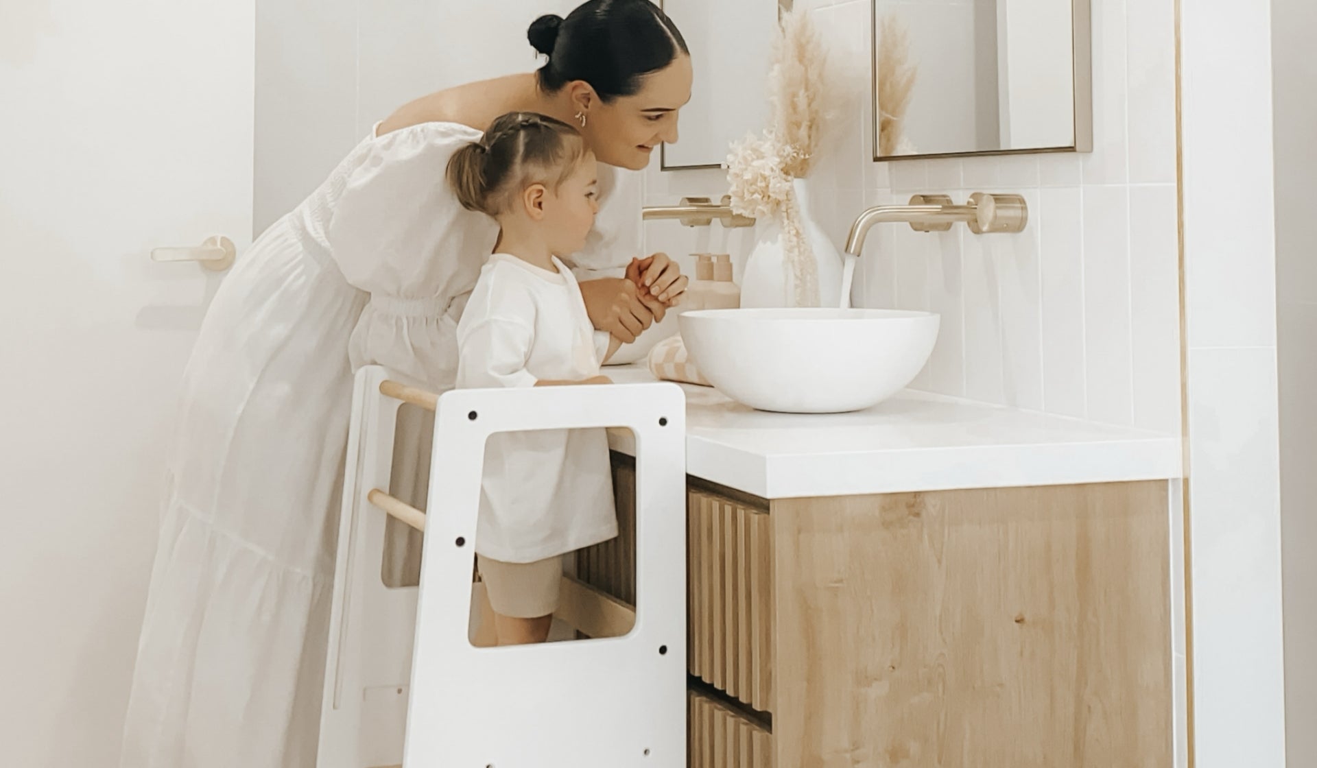 Montessori in the Bathroom: Simple Steps to Teach Your Child Hygiene