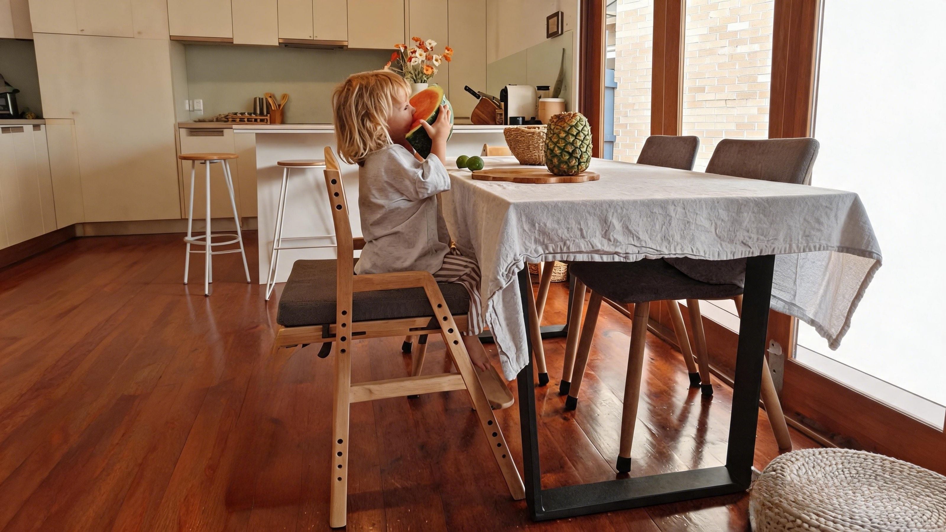 The Right Study Chair: Adjustable Seating for Growing Kids