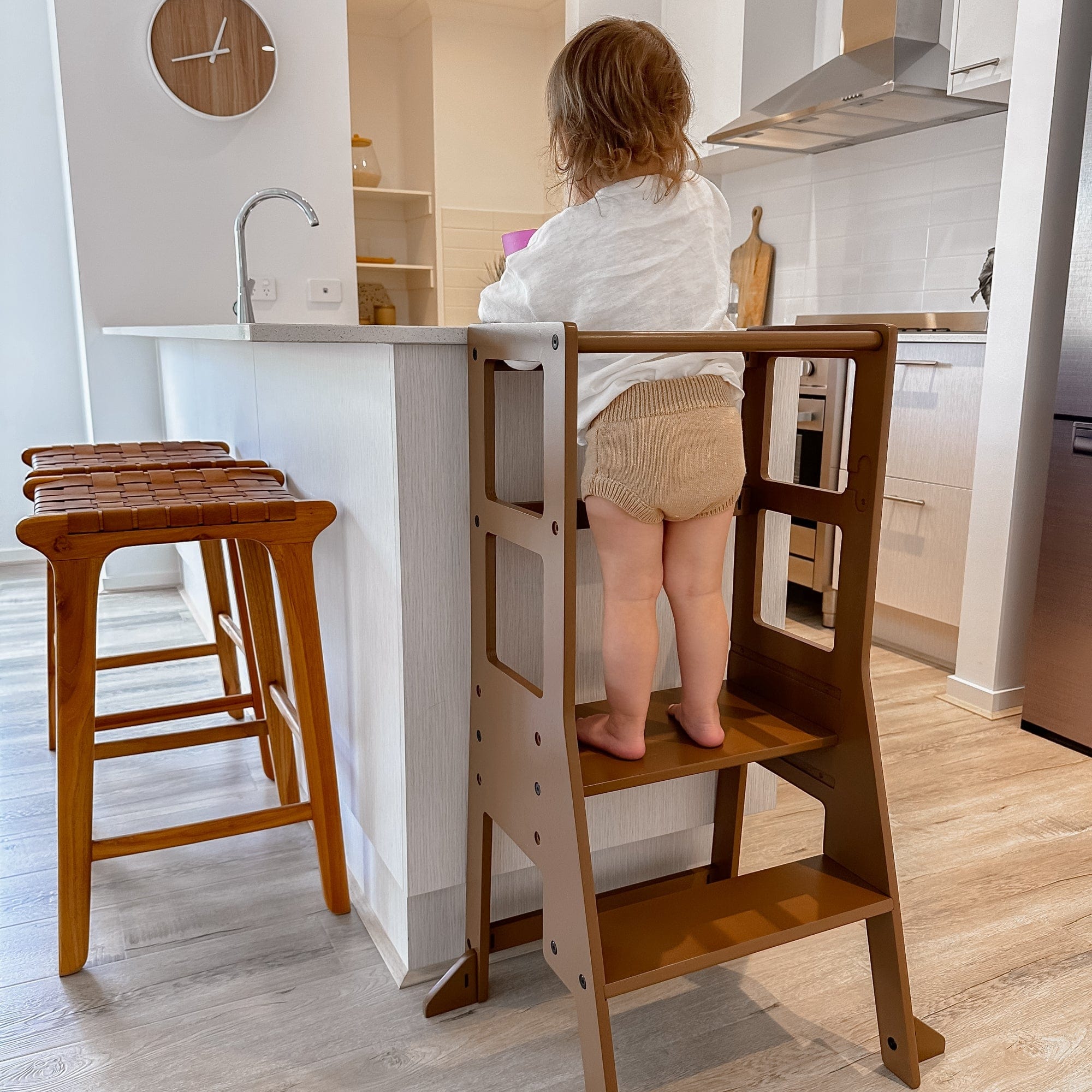 My Duckling JALA Deluxe Adjustable Learning Tower - Walnut