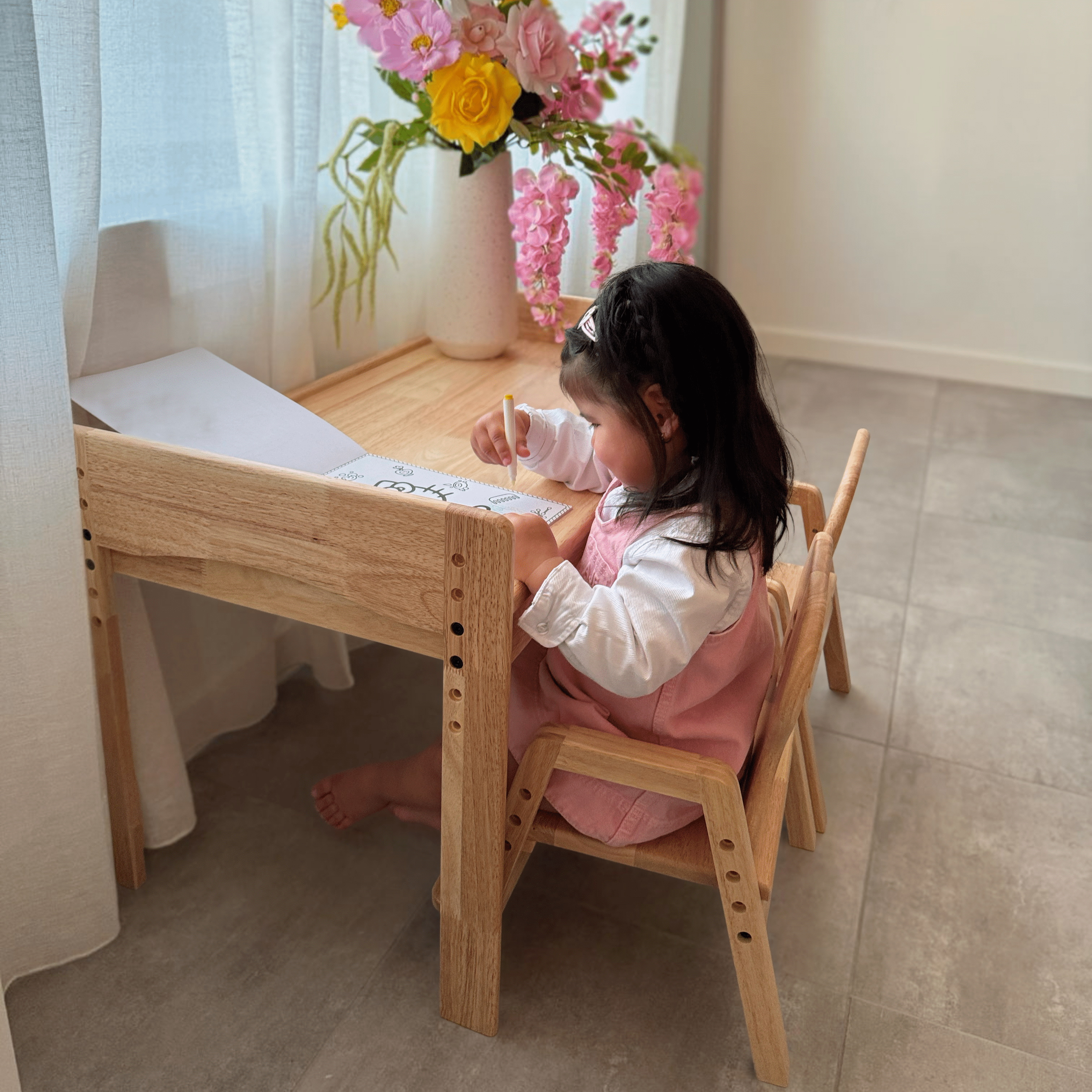 My Duckling KAYA Activity Adjustable Table with 2 Chairs