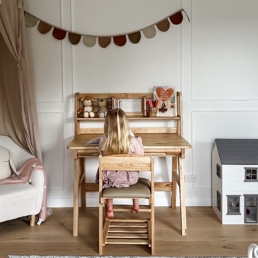 myduckling Little Scholar Set - Desk & Chair