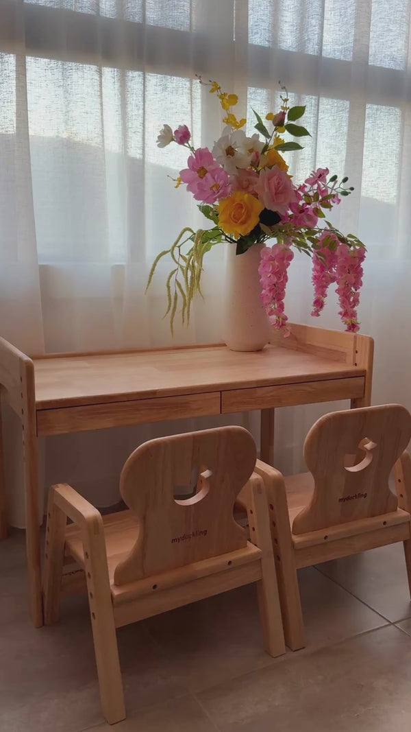 KAYA Pro Adjustable Table with 2 Chairs